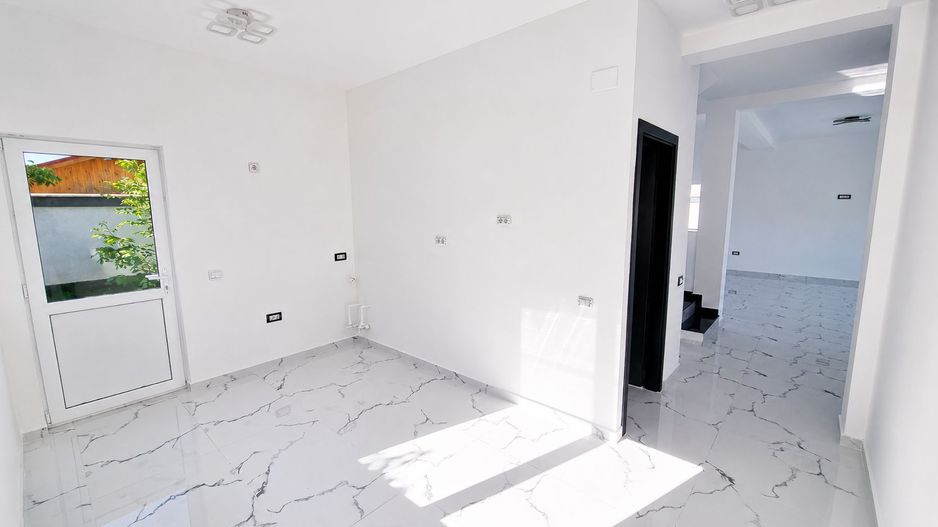 Casa P+1 de vanzare, 5 camere, 3 bai, 460 mp teren, in Lumina - Poză 11