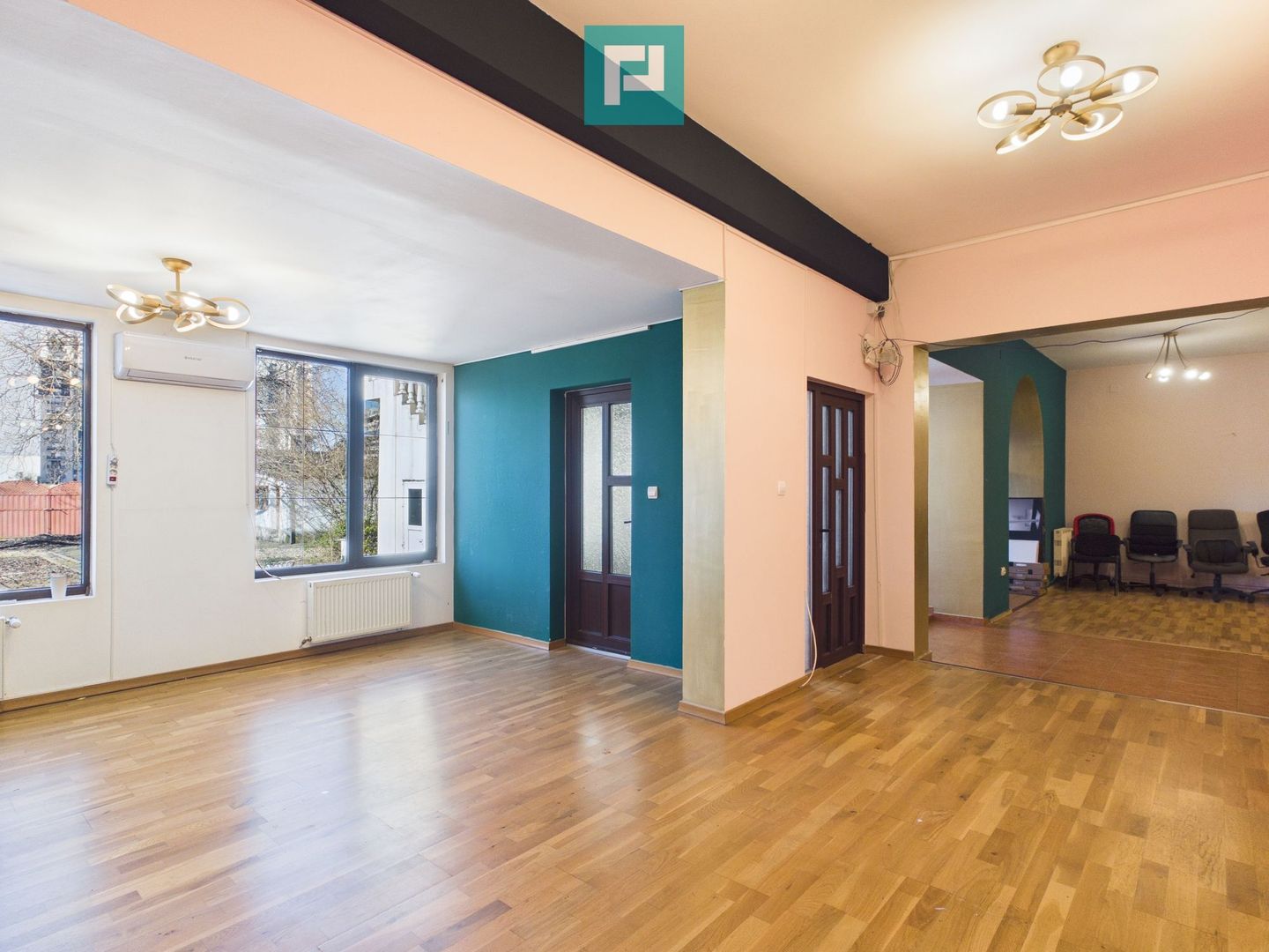 Vilă P+E, 299 mpu, Zona Bucovinei - Poză 5