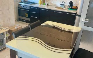 De inchiriat apartament 2 camere,Micro 21, etaj 2, 400 euro - Poză 2