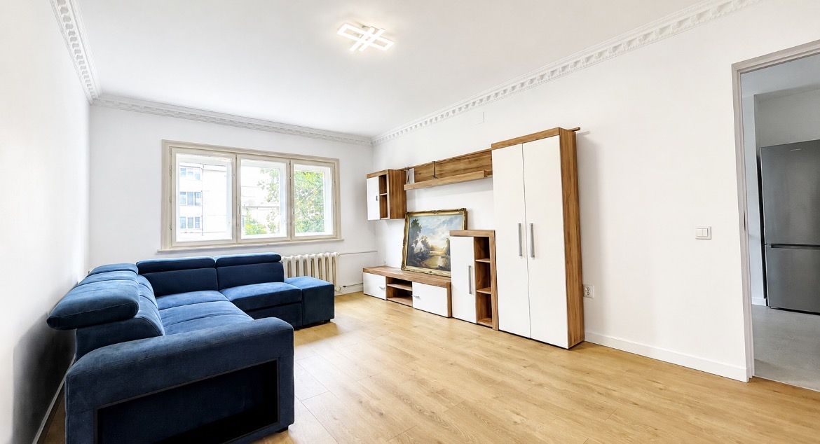Apartament 3 camere, Decebal, Etaj 2 - Poză 1
