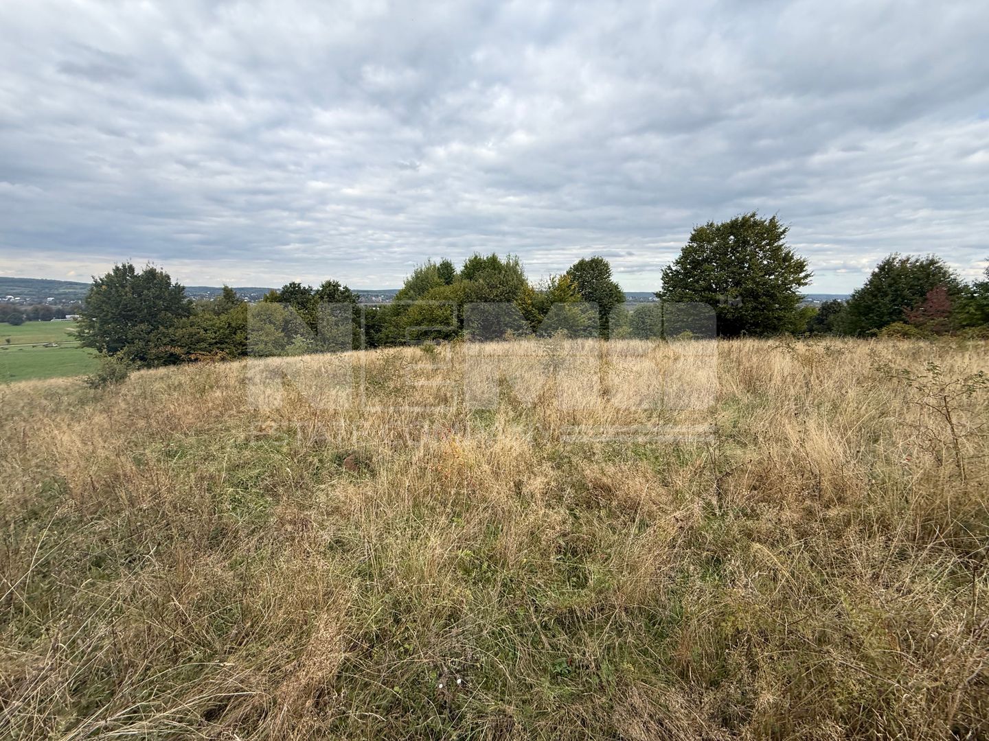 Teren de vânzare în Putna | 6.400 mp | 56 m front stradal - Poză 12