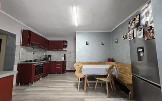 Casa in Livezeni , 140  mp utili , in centrul localitatii . - Poză 11