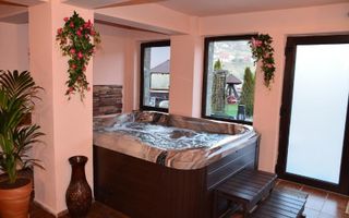 Pensiune la cheie de vânzare în Bran – Afacere cu 10 camere plus piscina - Poză 15