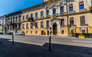Spațiu comercial cu acces stradal, pe b-dul Decebal, ideal investiție - Poză 1