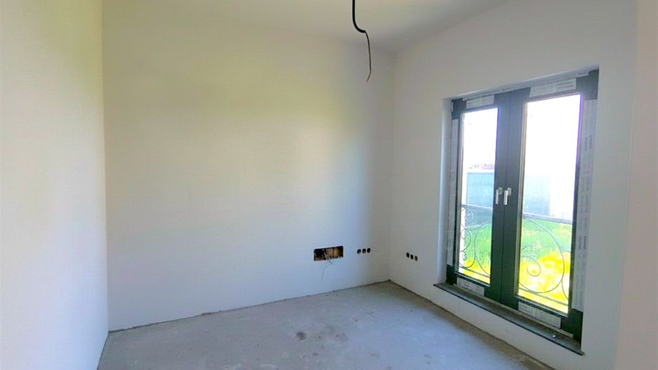 Vilă P+E+Pod | 200 MP Utili | Șcheia | Drum Privat - Poză 12