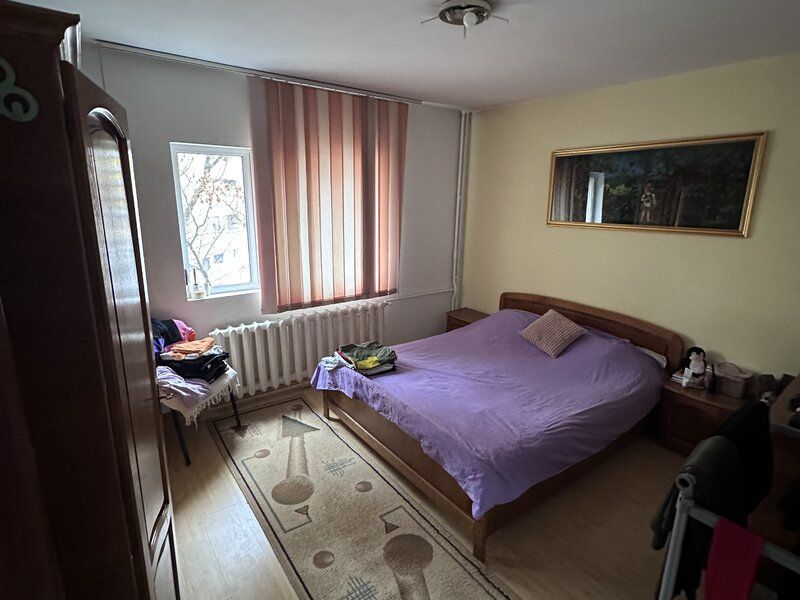 Apartament 3 camere zona Basarabiei - str. Carei - Poză 2