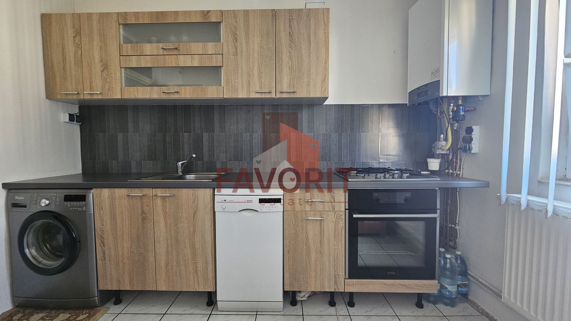 2 camere | centrala proprie | mobilat si utilat | zona excelenta | - Poză 2