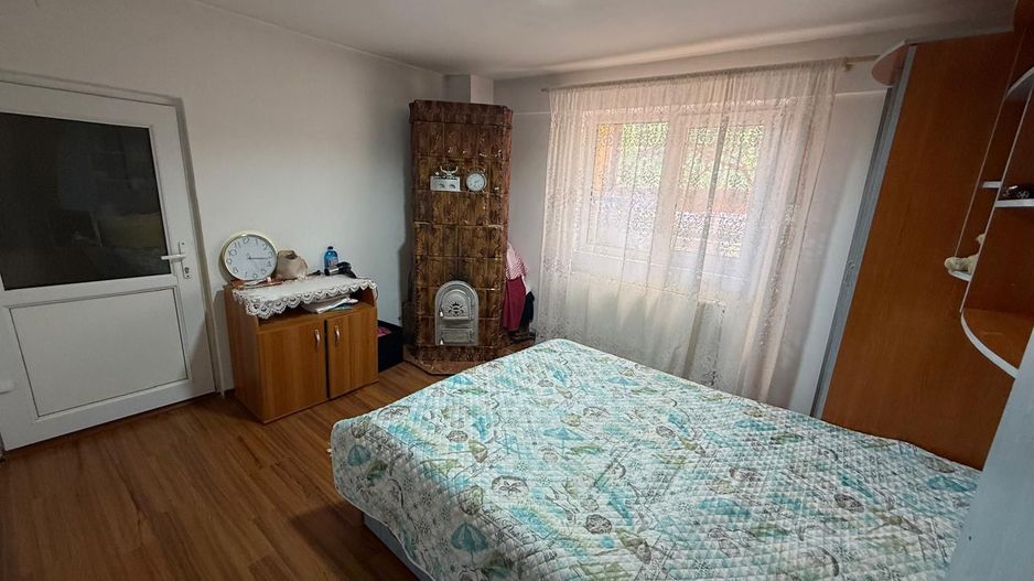 Vila S+P+1,+ garaj inchis + terasa si teren intravilan 6300 mp - Poză 28