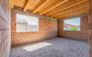 Oportunitate Casă la Roșu în Harman – Ideală pentru Personalizare - Poză 9