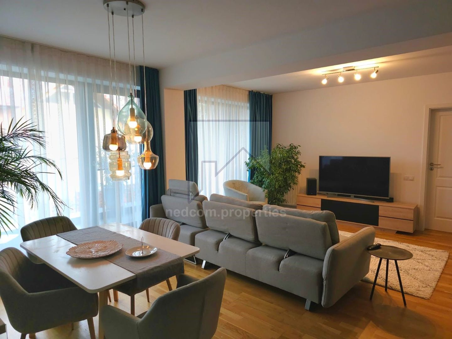 Inchiriere apartament 3 camere Pipera - Voluntari - Poză 1