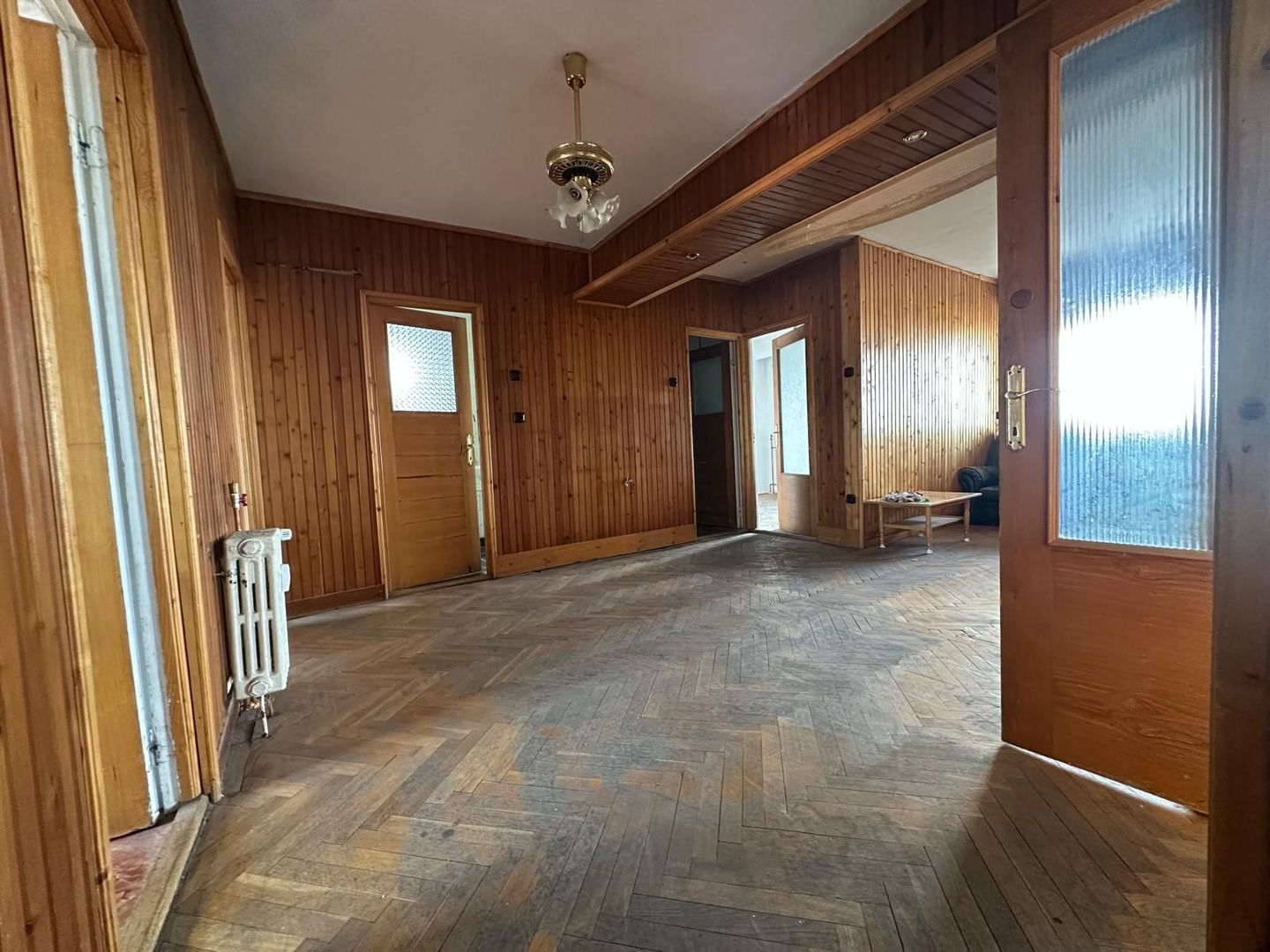Apartament 4 camere – Ultracentral, Bld. Magheru, Oradea-149.900 euro - Poză 12