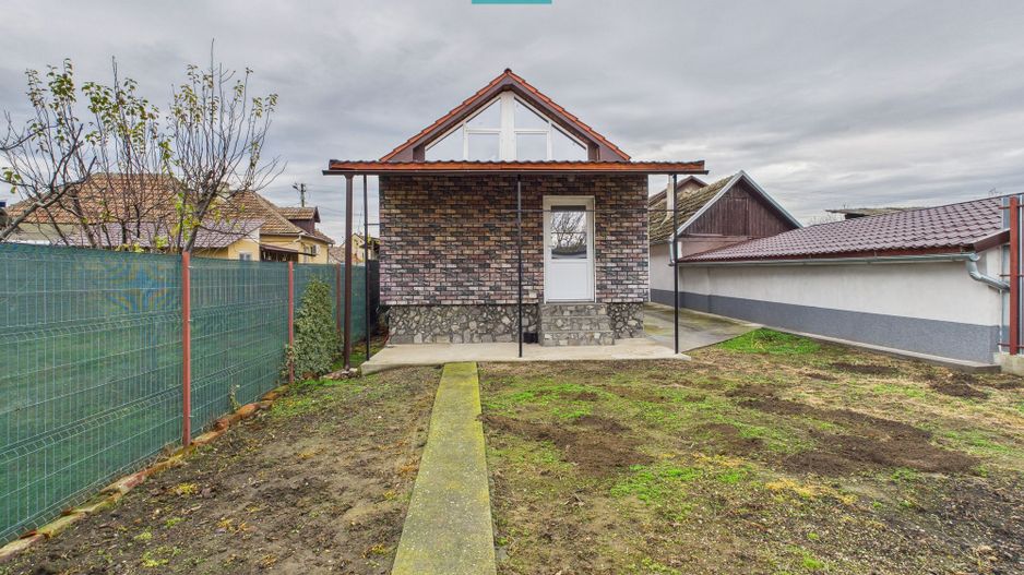 Casă cu 4 camere în Curtici pentru investiții - Poză 14