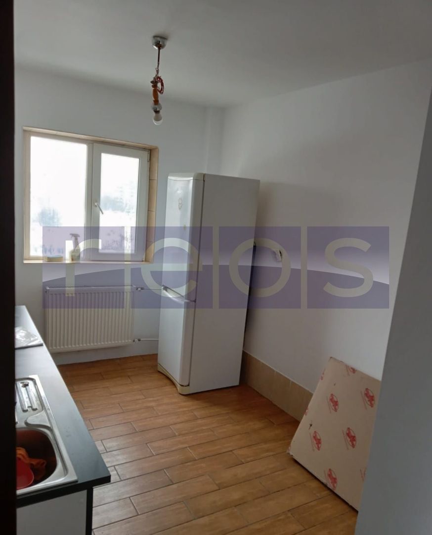 VANZARE 3 CAMERE DECOMANDAT - TIMPURI NOI - Poză 6