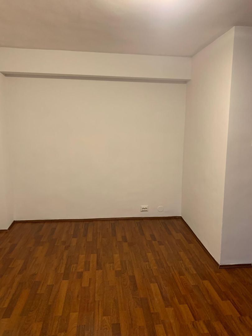 Vanzare 3 Camere Mall Vitan, Încălzire în pardoseală, Lângă Grădiniță și Școli - Poză 1