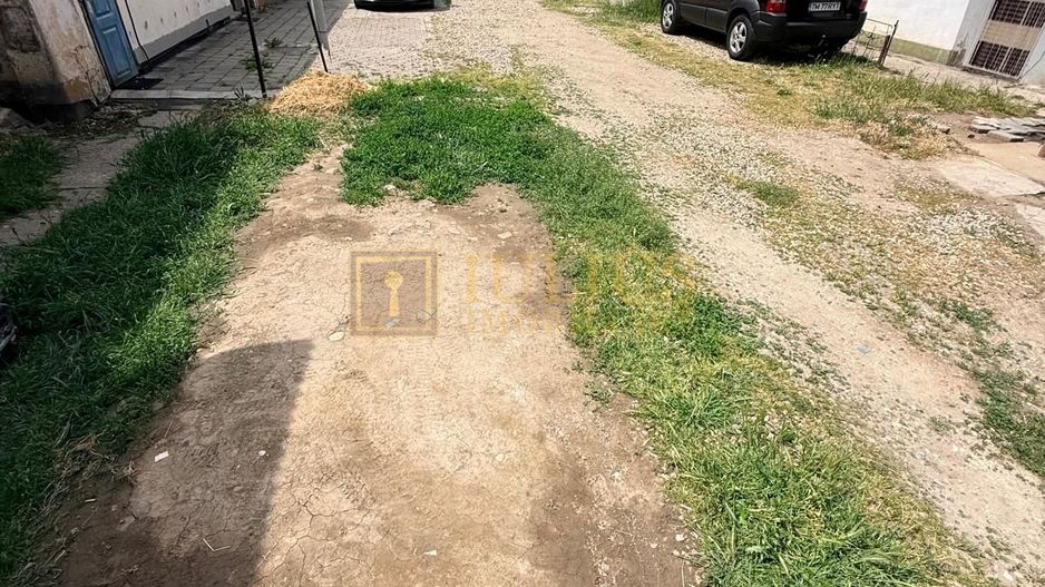 2 camere| apartament la casa-curte comuna| loc de parcare| centrala proprie| - Poză 15