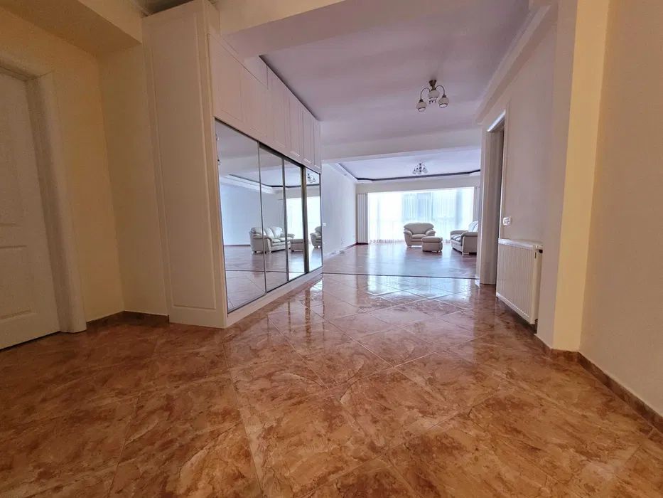 Apartament 4 camere Aviatiei-Herastrau | Loc parcare subteran - Poză 3