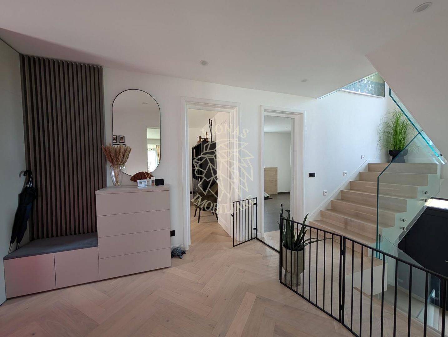 Casa de Lux 378 mp con.-teren 1250 mp-foisor-Valea Rusului - Poză 2