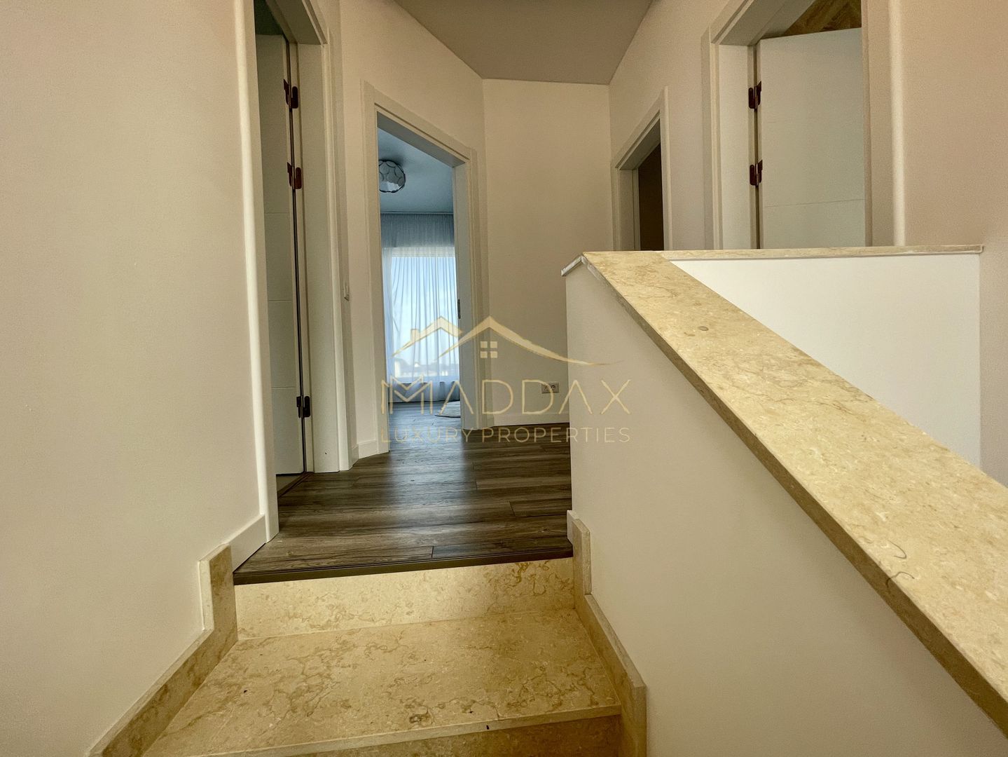 Vila individuala_P+1 ***4 camere***380 mp teren//Tamasi-CORBEANCA - Poză 7