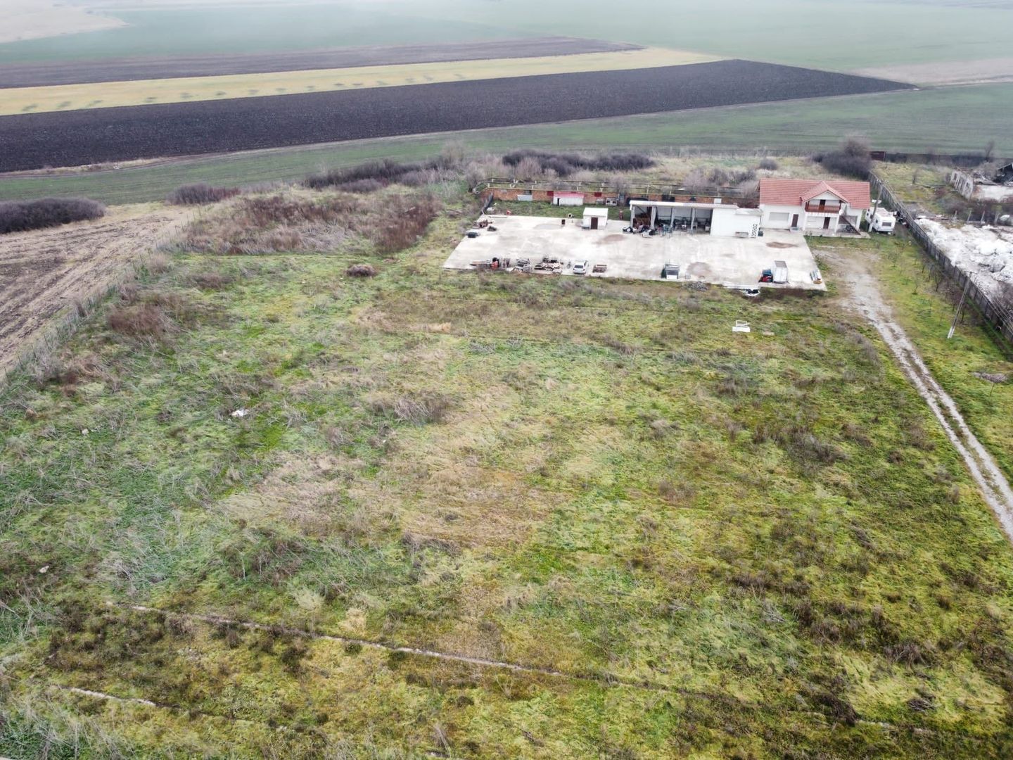 Casa cu teren de 14340 mp în Jebel/Pretabila pentru afacere - Poză 16