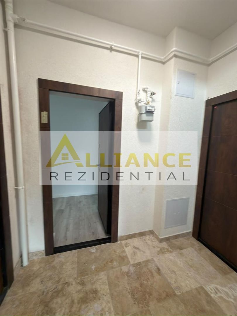 Apartament 3 camere cu parcare inclusa 100.000 euro - Poză 12
