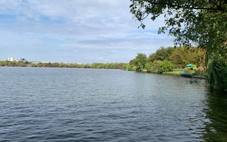 Doua etaje in vila pe malul lacului Grivita birouri rezidential - Poză 23