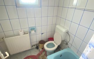 Apart la casa Bogdanestilor  curte  acces cu masina centrala proprie - Poză 8