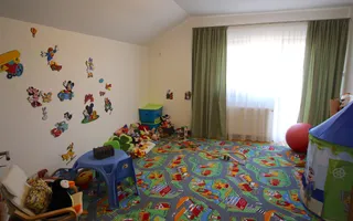 Casă / Vilă cu 5 camere de vânzare în zona Dumbravita - Poză 15