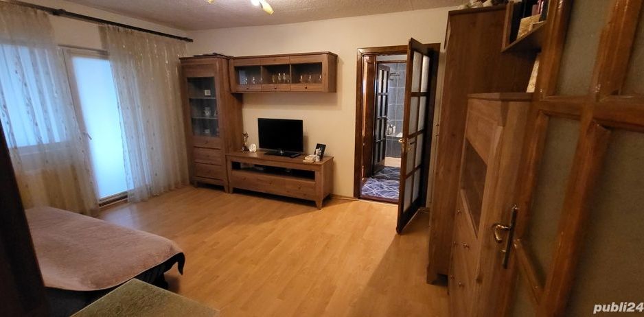 2 cam Matei Basarab bloc izolat - Poză 1