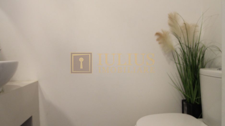 Semicentral, 2 camere, centrala proprie. - Poză 9