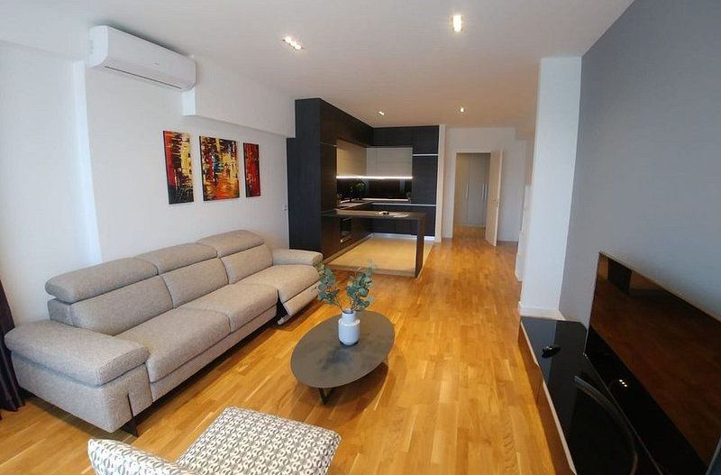 Apartament in imobil nou, suprafata generoasa, dressing, parcare - Poză 9
