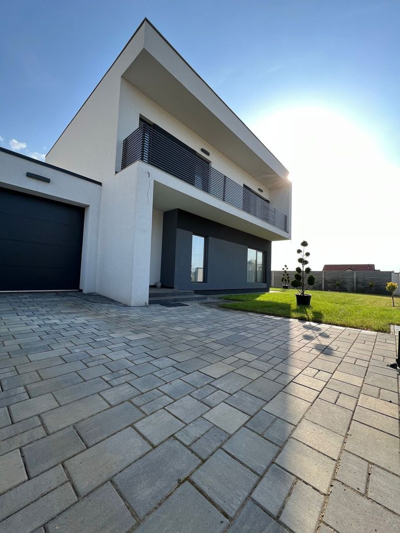 Vilă de Lux I Design contemporan si curte 360 mp I Dumbravita - Poză 1