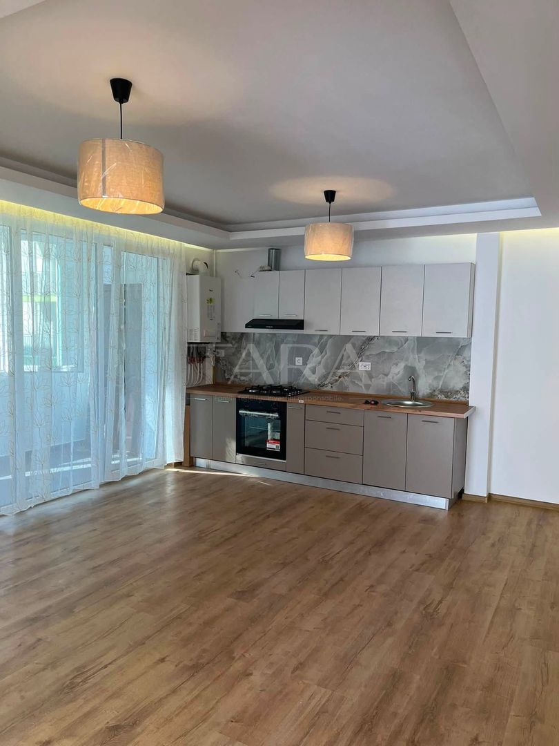 Apartament modern cu 3 camere, balcon închis, boxă, zona Eroilor. - Poză 1