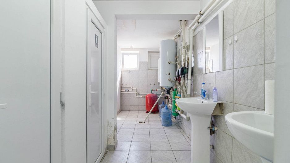 Spațiu industrial  – 3.540 mp utili, birouri 600 mp, randament în <10 ani! - Poză 12