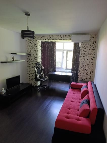 Apartament 2 camere Severinului etaj 3/4 - Poză 1