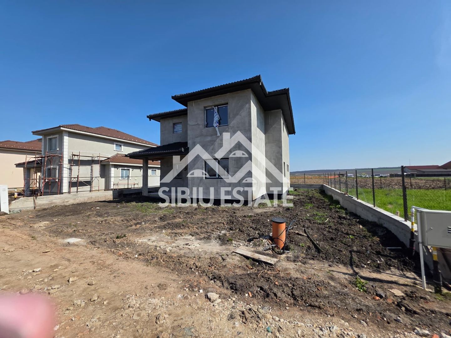 Casa individuala 5 camere ,super pret, Sura Mica ,Sibiu - Poză 3