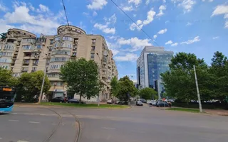 Piata Unirii - Unirii Shopping Center, renovat complet, 3 balcoane, bloc 1996 - Poză 21