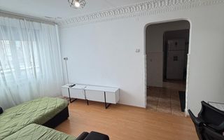 Vanzare apartament cu 4 camere in Micro 39b( k-uri), etaj 1, - Poză 10
