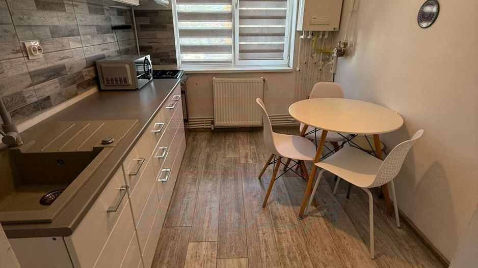 Inchiriere apartament cu 2 camere in Centru, 50 mp, et3, 500 EURO/Luna - Poză 4