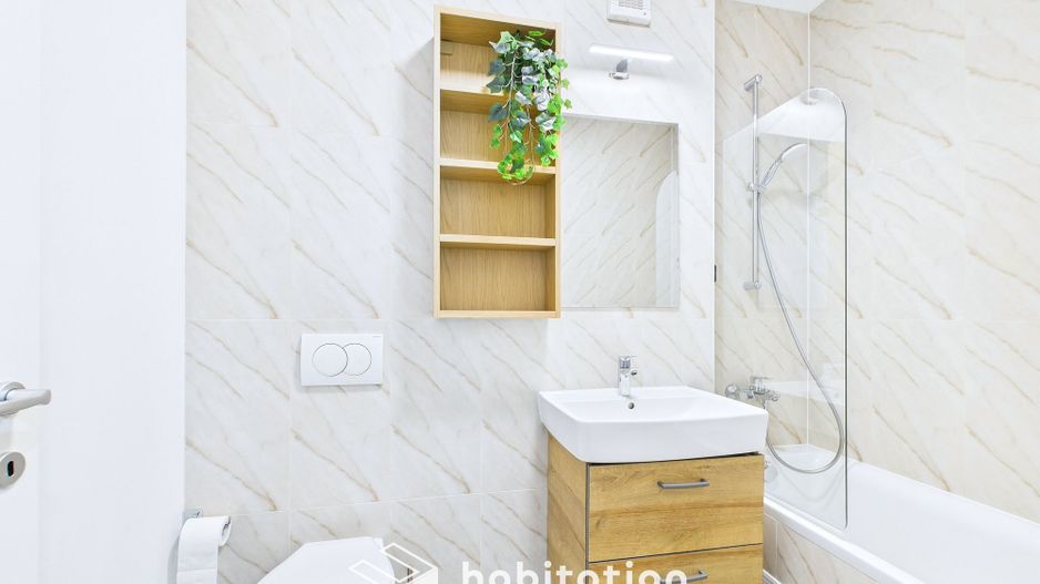 Apartament elegant si vibrant, vedere panoramicǎ ,zona Lipovei- Padure - Poză 22