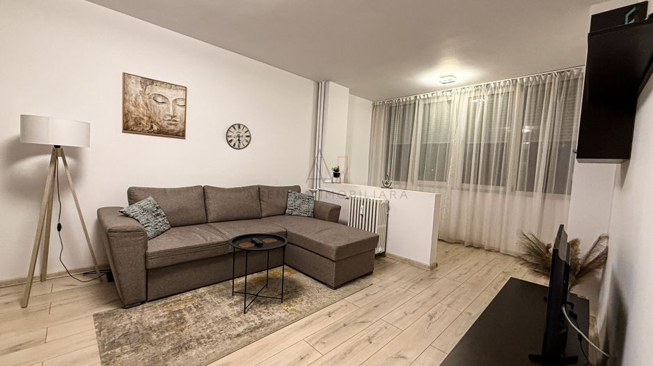 2 camere l Arcul de Triumf l decomandat l bloc reabilitat - Poză 2