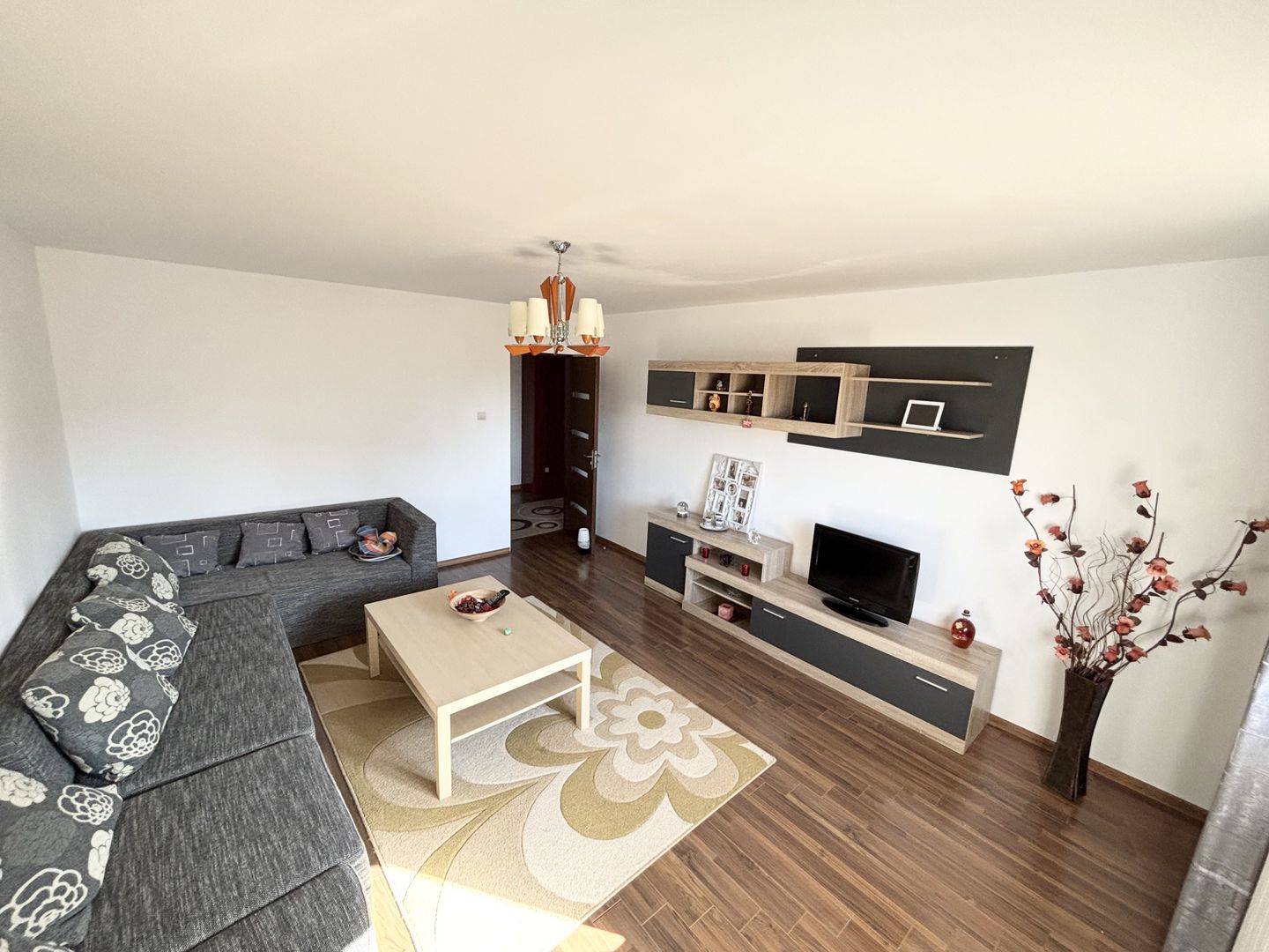 VILĂ MODERNĂ P+1 169 MP UTILI, CURTE GENEROASĂ 768 MP, IN APROPIERE DE BUCURESTI - Poză 12