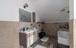 Proprietate exclusivista de vanzare: 2 case | 9 camere | 2000 mp teren - Poză 52