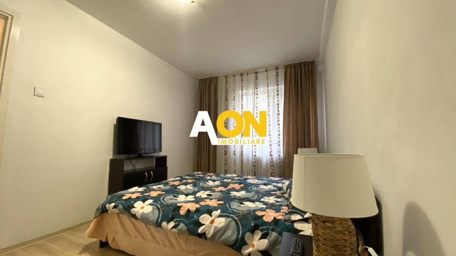 Apartament cu 2 Camere, Zona Cetate - Poză 3