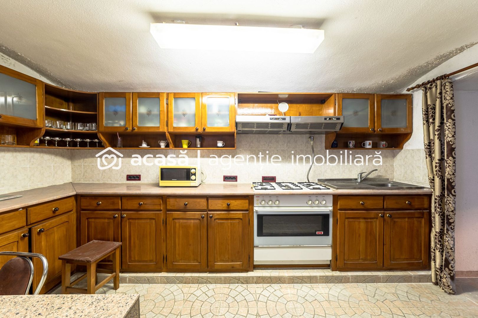 Apartament spațios cu 4 camere situat Ultracentral - Poză 10