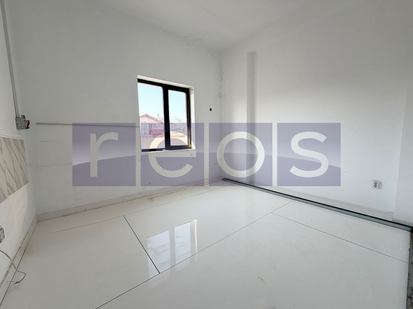 SPATIU COMERCIAL STRADAL | 250 MP | CURTE 120 MP | 10 LOCURI PARCARE | COLENTINA - Poză 3