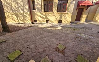 🏢 Spațiu de birouri – 5 camere, 3 băi – Mansardă vilă, Central - Poză 95