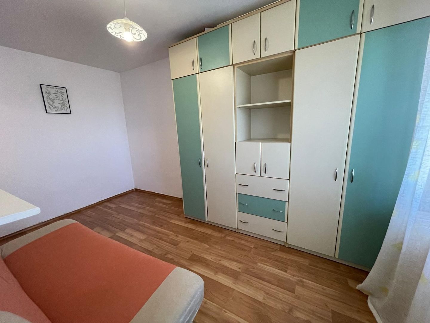 GARS. PIATA SUDULUI, PET-FRIENDLY, BUCATARIE INCHISA, METROU 8 MIN - Poză 3