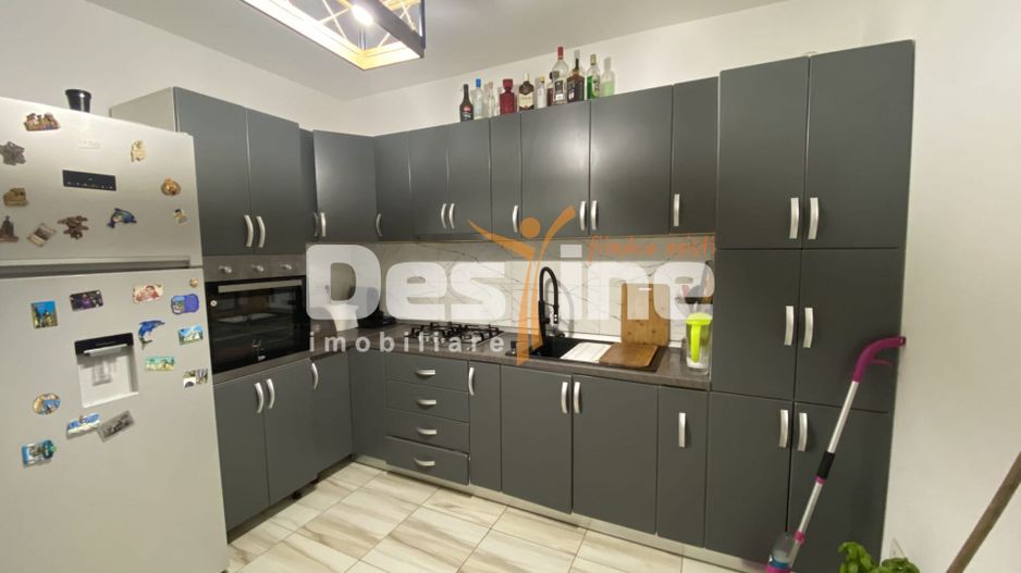 Casă LUNCA CETĂȚUII, 3 camere, decomandat, 82 mp, mansardă + parcare - Poză 10
