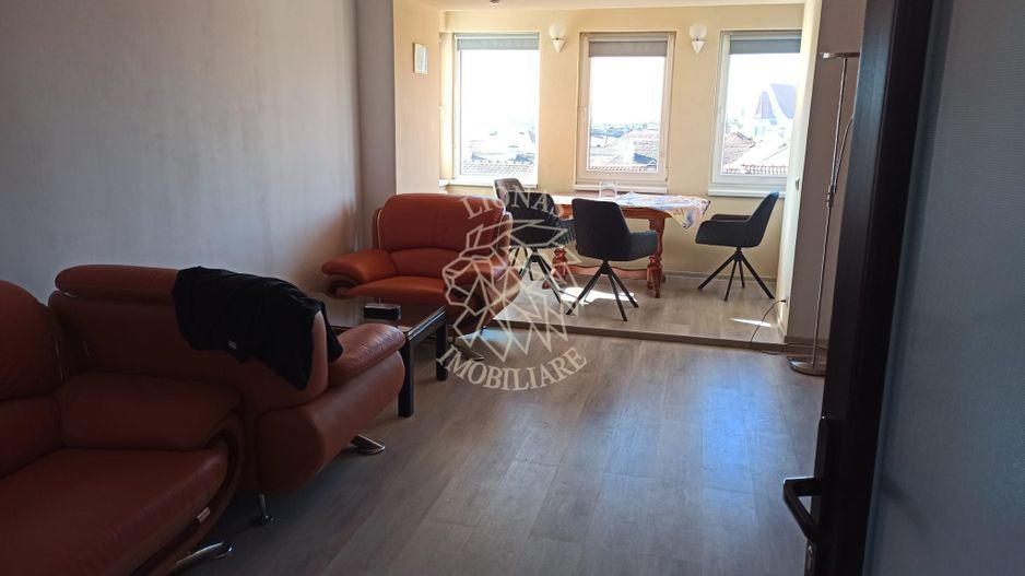 Apartament 3 camere 82 mp-balcon-2 bai-etaj 3-parcare-Central - Poză 2