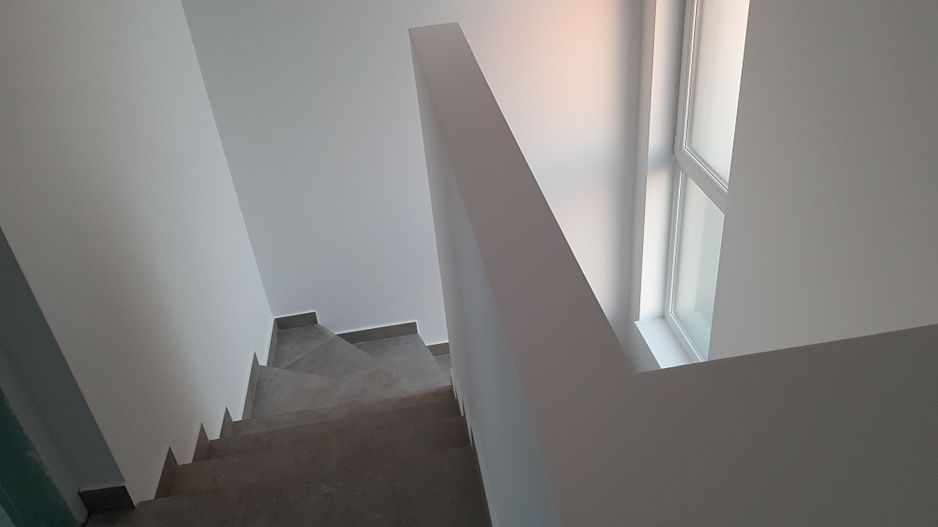 Locuinta cu 3 camere, curte si 2 locuri de parcare - Poză 11